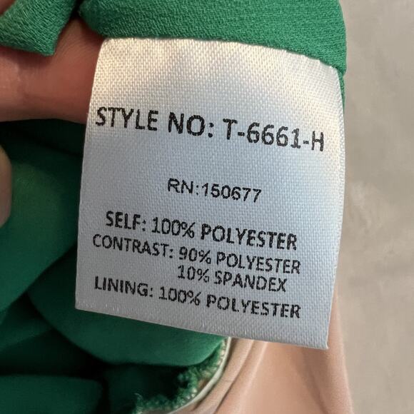 Strut Bolt Top Womens Large Green Bodysuit Four Leaf Clover St Patricks Day - Picture 11 of 13